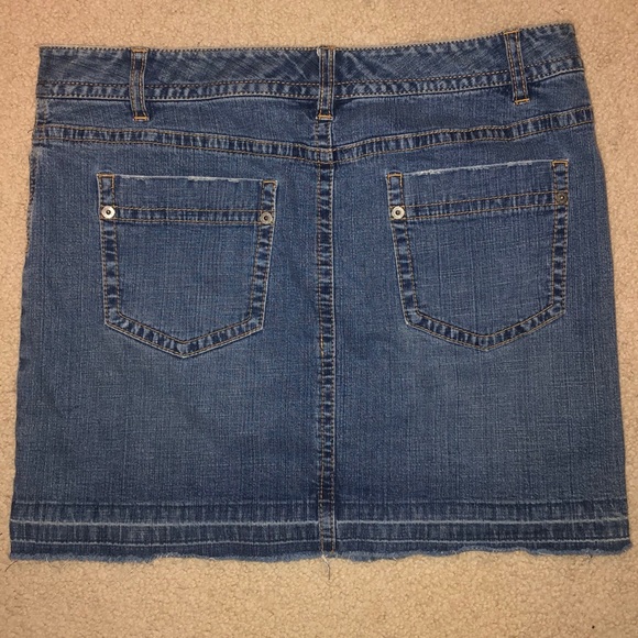 LOFT skirt - Picture 2 of 3